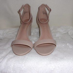 Madden Girl (Gently Used) Style Beela Sling Back Shoes Size 8.5 Medium